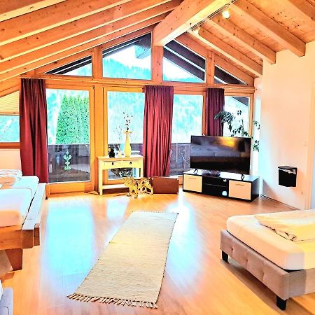 Zur Schoenen Aussicht Hotel Garni Гармиш-Партенкирхен Екстериор снимка