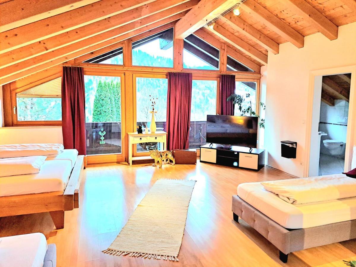 Zur Schoenen Aussicht Hotel Garni Гармиш-Партенкирхен Екстериор снимка